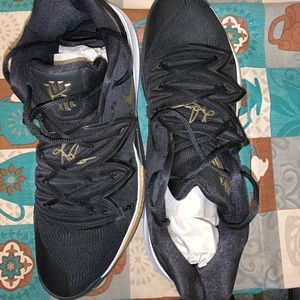 Nike Kyrie 5